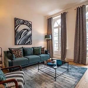 Sweett - Turenne Apartment