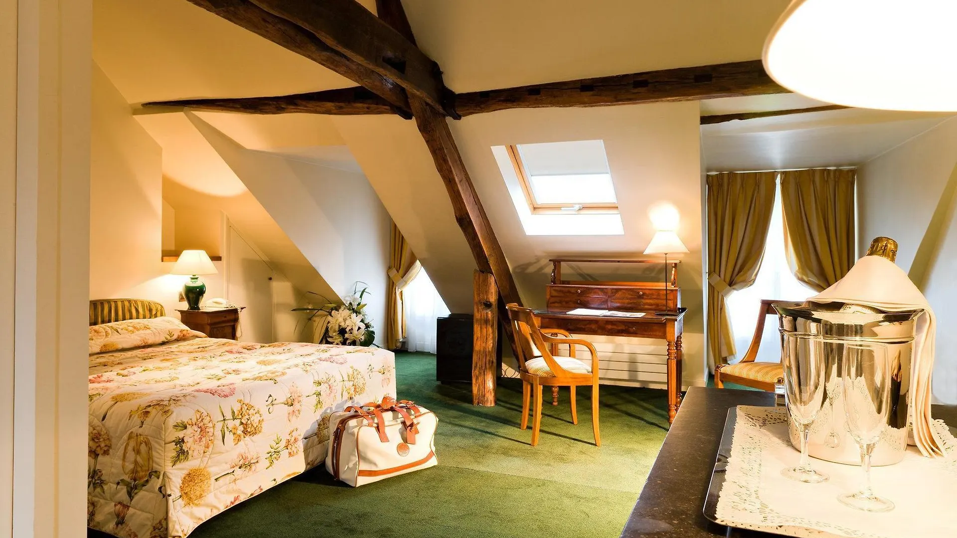 ****  Hotel D'Orsay - Esprit De France Paris France